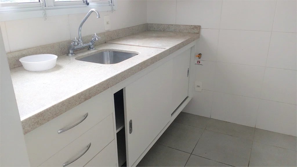Apartamento à venda com 3 quartos, sendo 1 suíte, em Vila Suzana, São Paulo, SP