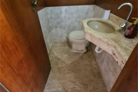 Casa à venda com 3 quartos, sendo 1 suíte, no Centro, Araçoiaba da Serra, SP