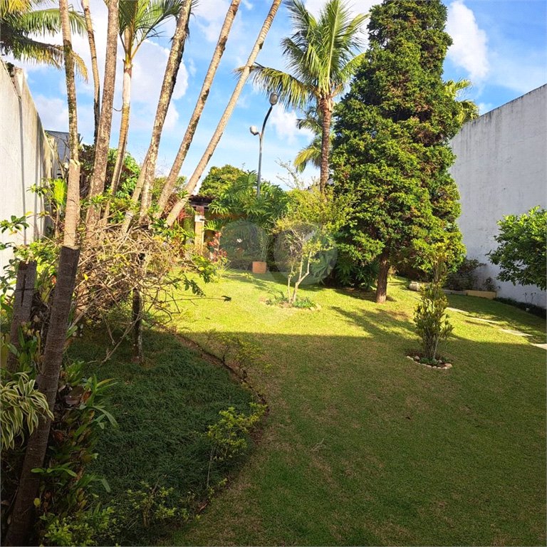 Casa Térrea à venda com 3 quartos, sendo 2 suítes,  em Vila Oliveira, Mogi das Cruzes, SP
