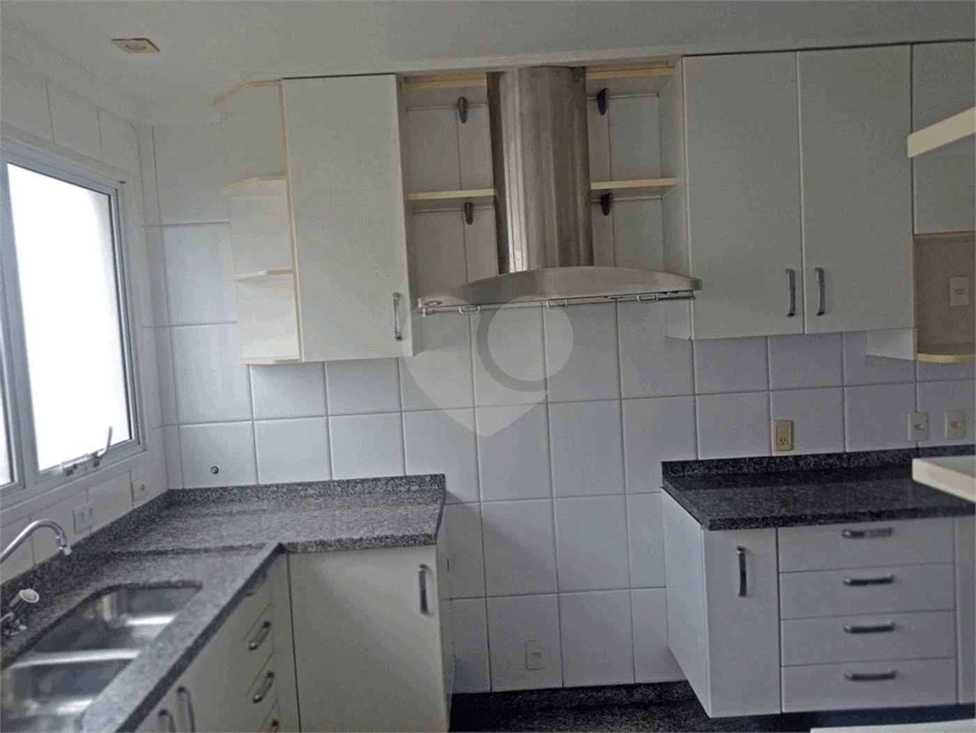 Apartamento a venda com 252 m² no Campo belo.