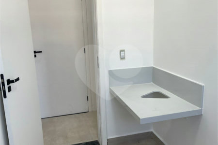 Casa à venda com 3 suítes no condomínio Central Parque, Salto - SP