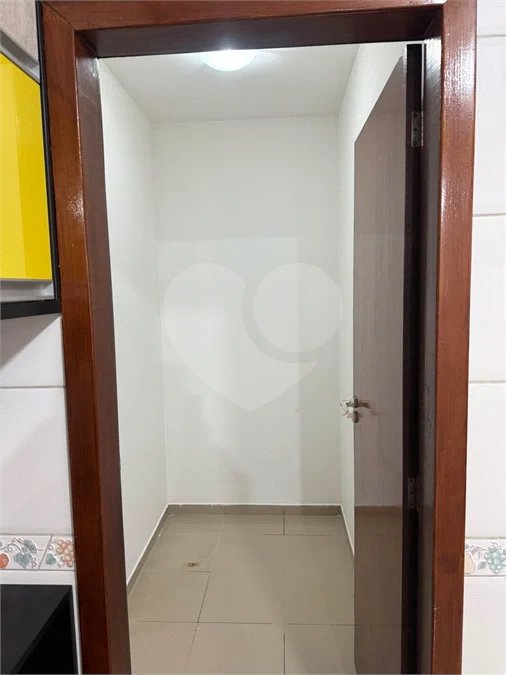 Sobrado à venda ou para alugar com 3 suítes em Vila Sônia, São Paulo, SP