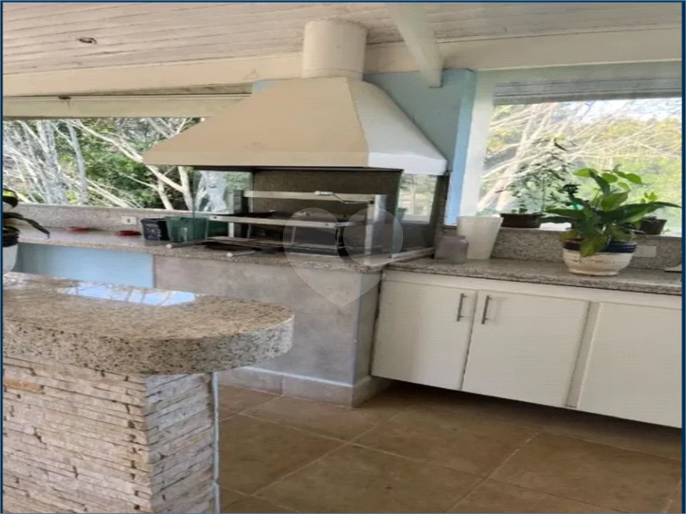 Casa à venda com 5 quartos, sendo 2 suítes,  no Centro, Itupeva, SP