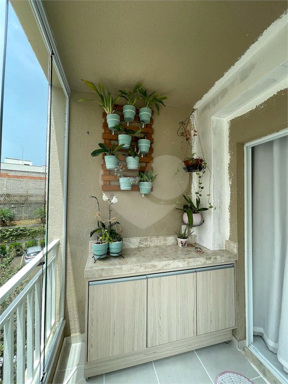 Apartamento à venda com 3 quartos, sendo 1 suíte,  em Jardim Bandeirantes, Louveira, SP