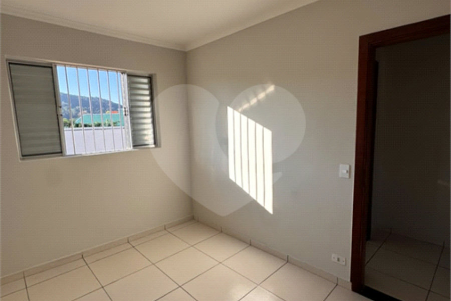 Sobrado à venda com 2 quartos, sendo 1 suíte,  em Vila Mazzei, São Paulo, SP