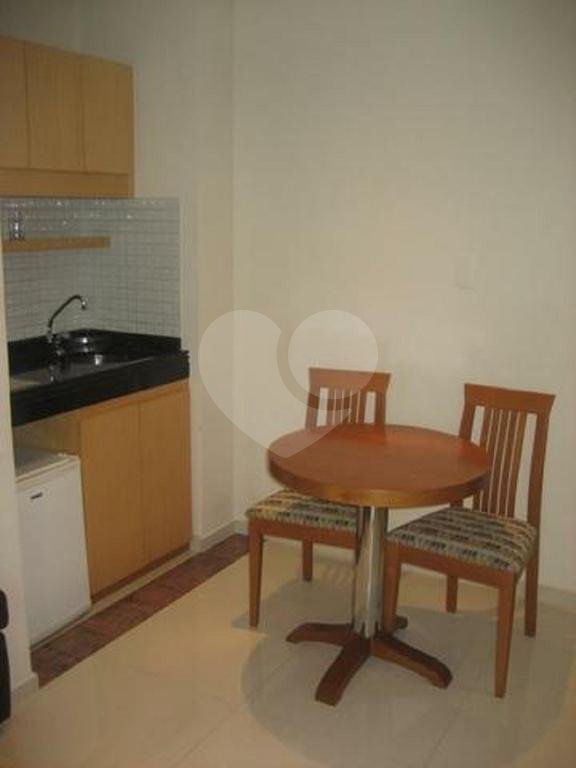 Flat à venda com 1 quarto em Santana, São Paulo, SP
