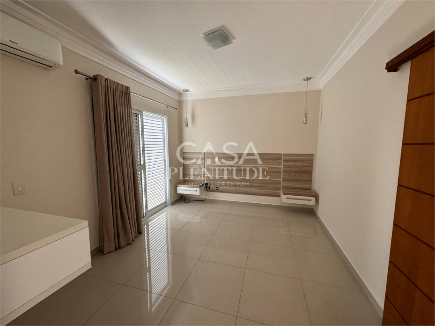 Casa em condomínio à venda com 3 suítes em Vila Haro, Sorocaba, SP