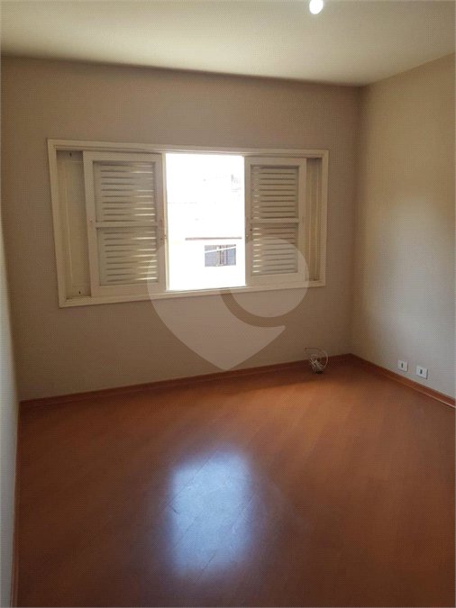 Sobrado à venda com 3 quartos, sendo 1 suíte, em Jabaquara, São Paulo, SP
