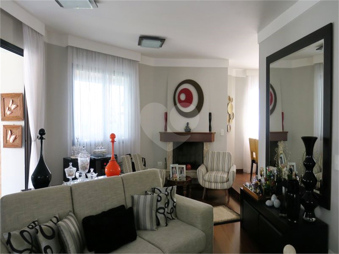 Apartamento à venda com 3 quartos, sendo 2 suítes, em Jardim Parque Morumbi, São Paulo, SP