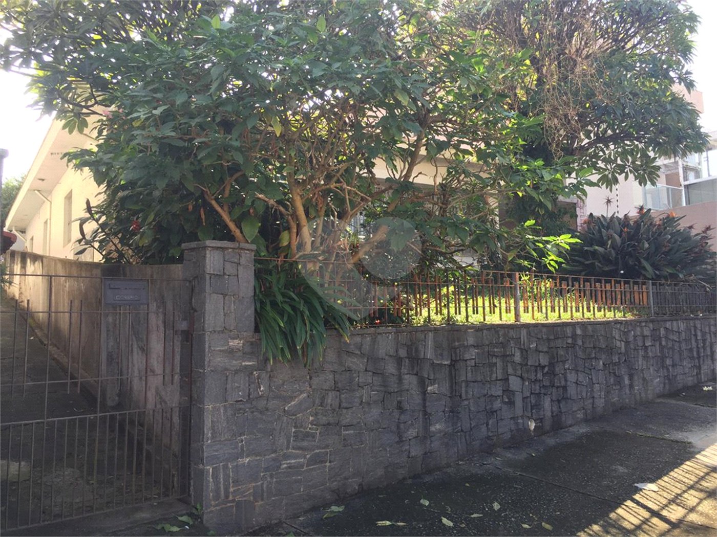 Casa Térrea à venda com 3 quartos, sendo 1 suíte, em Santana, São Paulo, SP