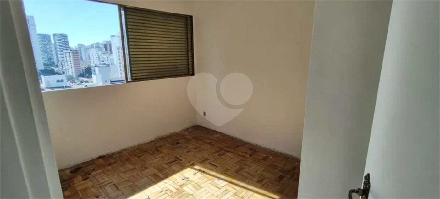 Apartamento à venda com 4 quartos, sendo 1 suíte, em Vila Olímpia, São Paulo, SP