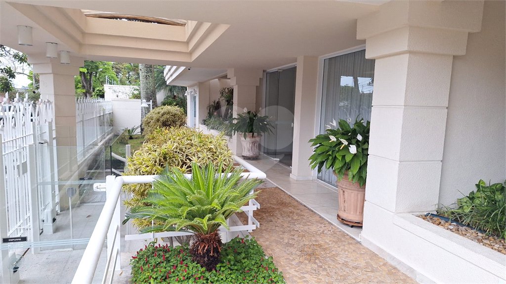 Apartamento à venda com 4 suítes em Jardim Leonor, São Paulo, SP