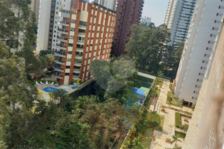 Apartamento à venda com 4 suítes em Vila Suzana, São Paulo, SP