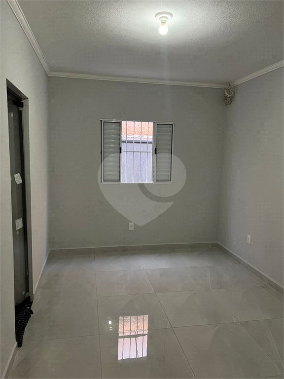 Casa à venda com 3 quartos, sendo 1 suíte, em Loteamento Serra dos Cristais, Várzea Paulista, SP