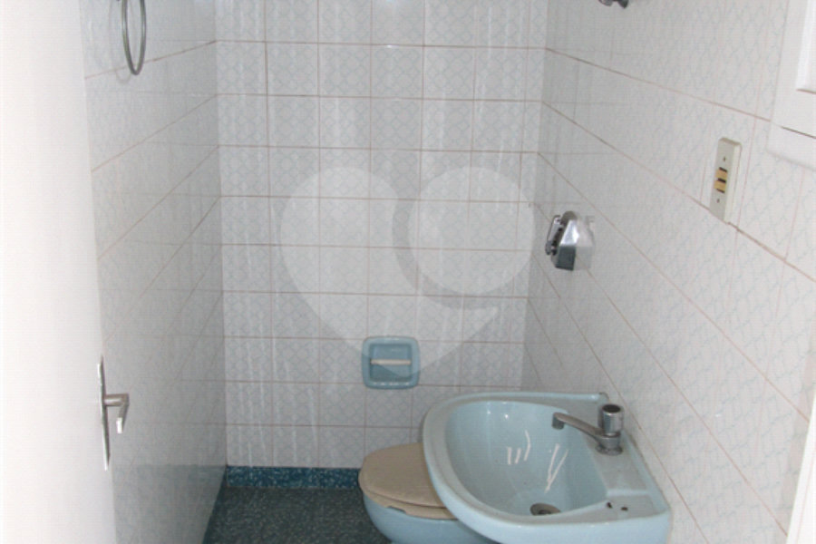 Sobrado à venda com 3 quartos em Horto, São Paulo, SP