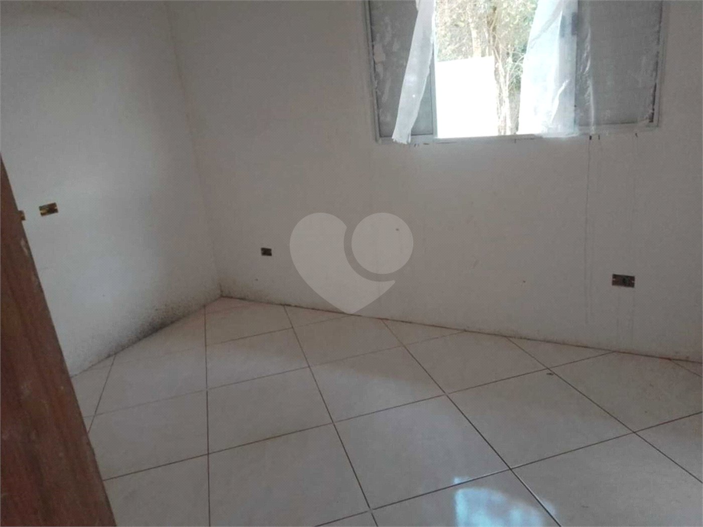 Casa à venda com 2 quartos, sendo 1 suíte, em Canjica (terra Preta), Mairiporã, SP