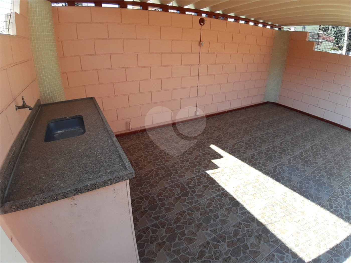 Sobrado à venda com 3 quartos, sendo 1 suíte, em Tremembé, São Paulo, SP