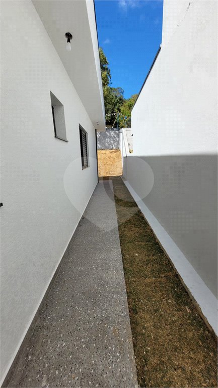 Casa à venda com 3 quartos, sendo 1 suíte, em Pedra Vermelha (terra Preta), Mairiporã, SP