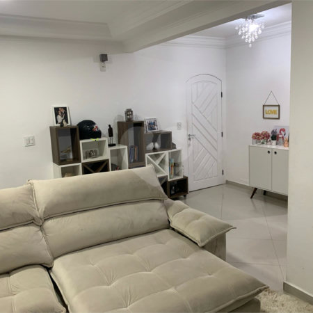 Sobrado à venda com 3 quartos, sendo 1 suíte, em Residencial Novo Horizonte I, Mogi das Cruzes, SP