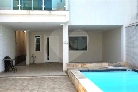 Casa à venda com 3 quartos, sendo 1 suíte, em Campo Grande, Rio de Janeiro, RJ