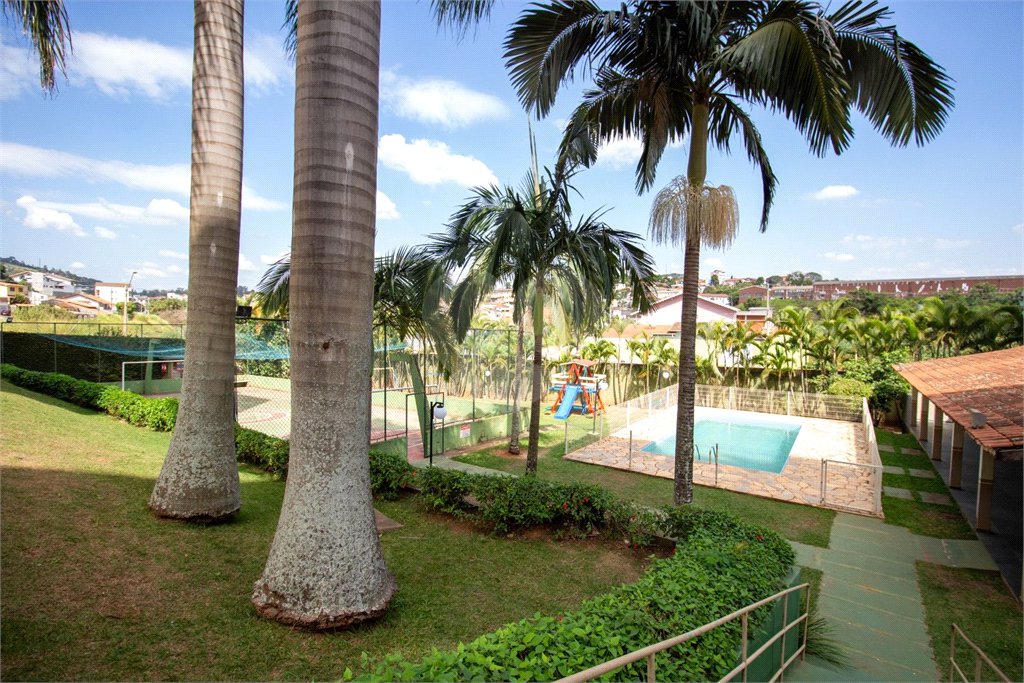 Apartamento à venda com 3 quartos, sendo 1 suíte,  em Jardim Flórida, São Roque, SP