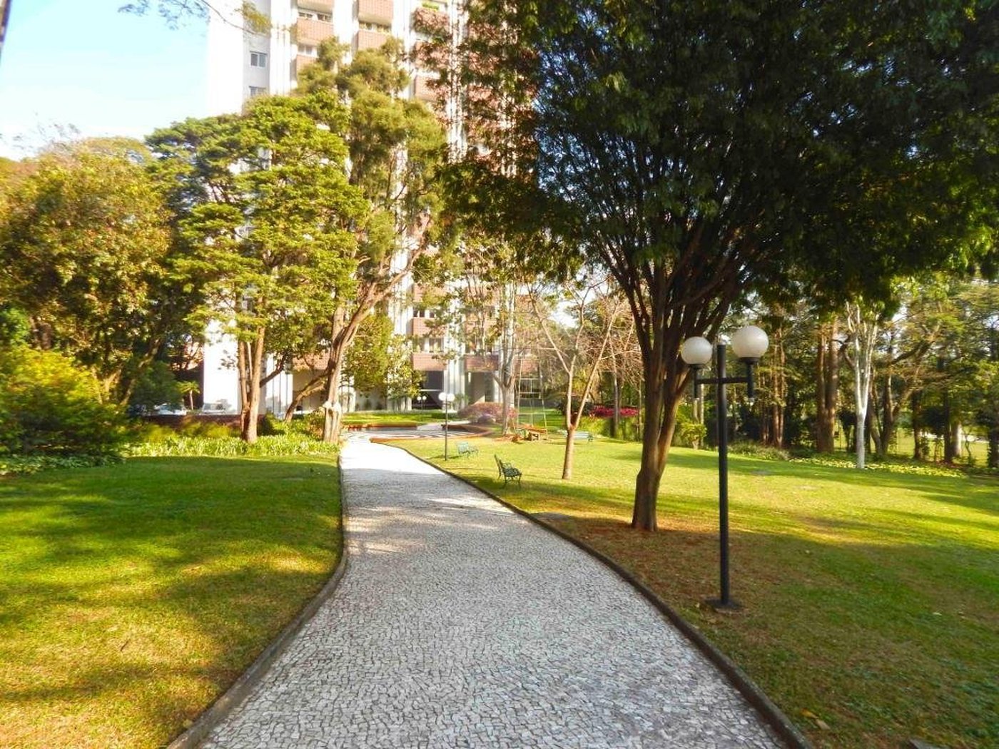 Apartamento à venda com 4 suítes em Jardim Marajoara, São Paulo, SP