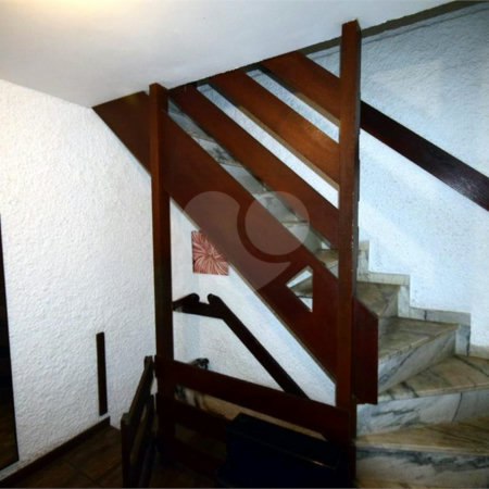 Casa à venda com 5 quartos, sendo 1 suíte, no condomínio Vivendas, Rio de Janeiro - RJ
