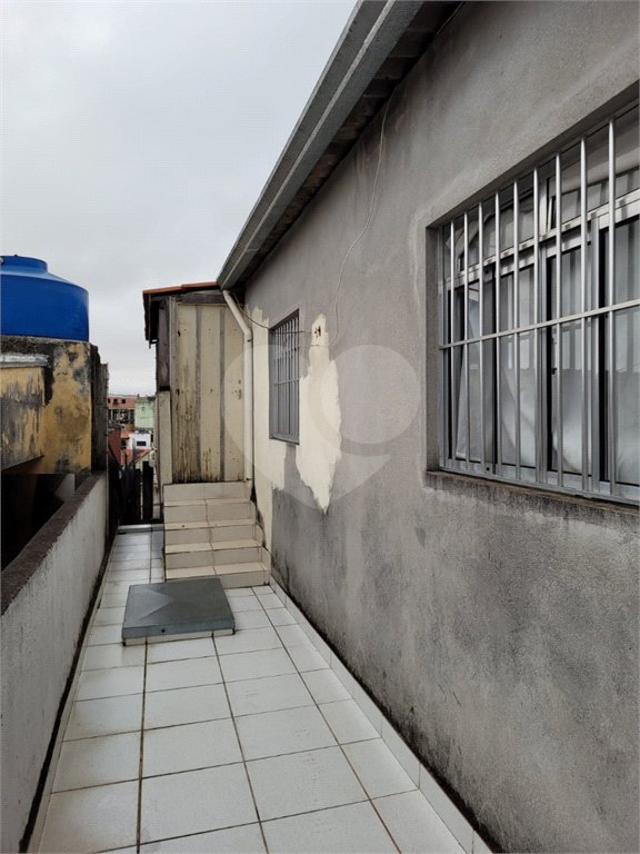 Sobrado à venda com 4 quartos em Vila Jurema, Ferraz de Vasconcelos, SP