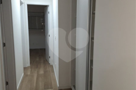 Apartamento à venda com 3 suítes em Vila Anastácio, São Paulo, SP