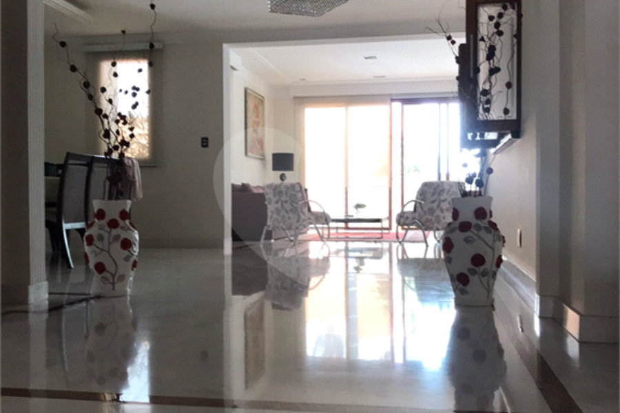 Sobrado à venda com 4 quartos, sendo 3 suítes, em Jardim França, São Paulo, SP