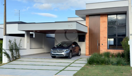 Casa à venda com 3 suítes no condomínio Residencial Phytus, Cabreúva - SP