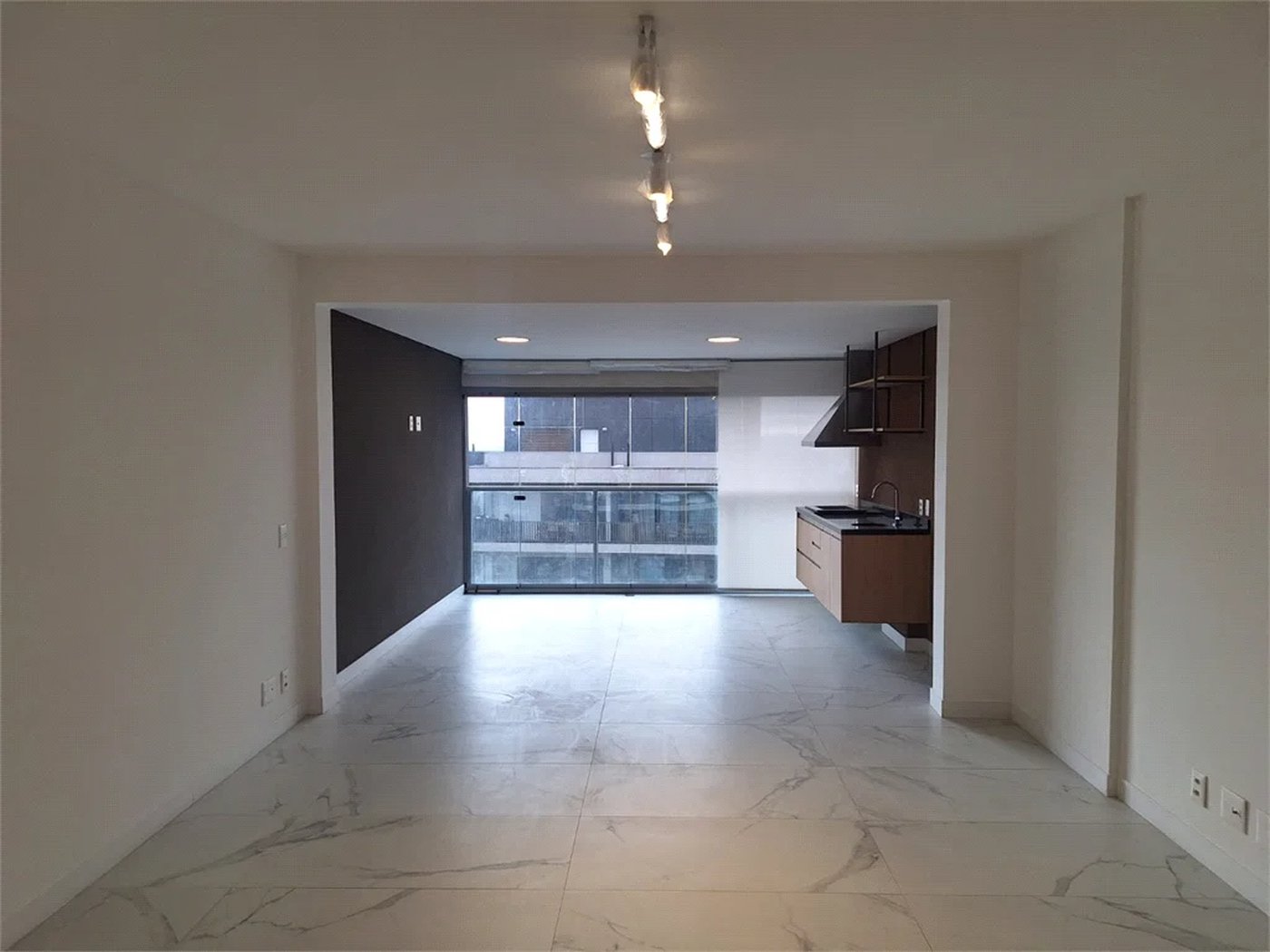 Apartamento para alugar com 3 suítes em Sumarezinho, São Paulo, SP