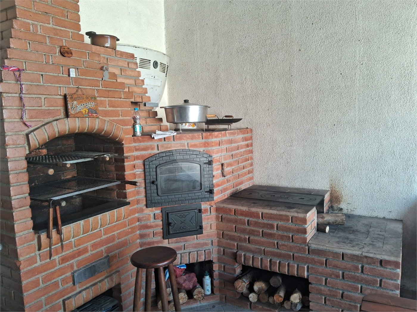 Casa à venda com 3 quartos, sendo 2 suítes, em Jardim Míriam, Suzano, SP