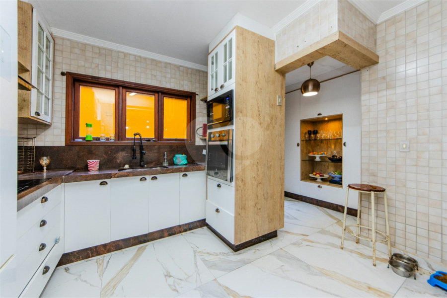 Casa à venda ou para alugar com 4 quartos, sendo 3 suítes,  no condomínio Da Serra, São Paulo - SP
