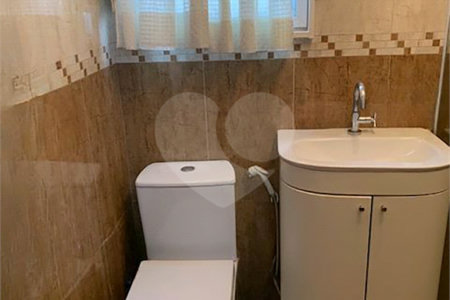 Sobrado à venda com 3 quartos em Vila Paulicéia, São Paulo, SP