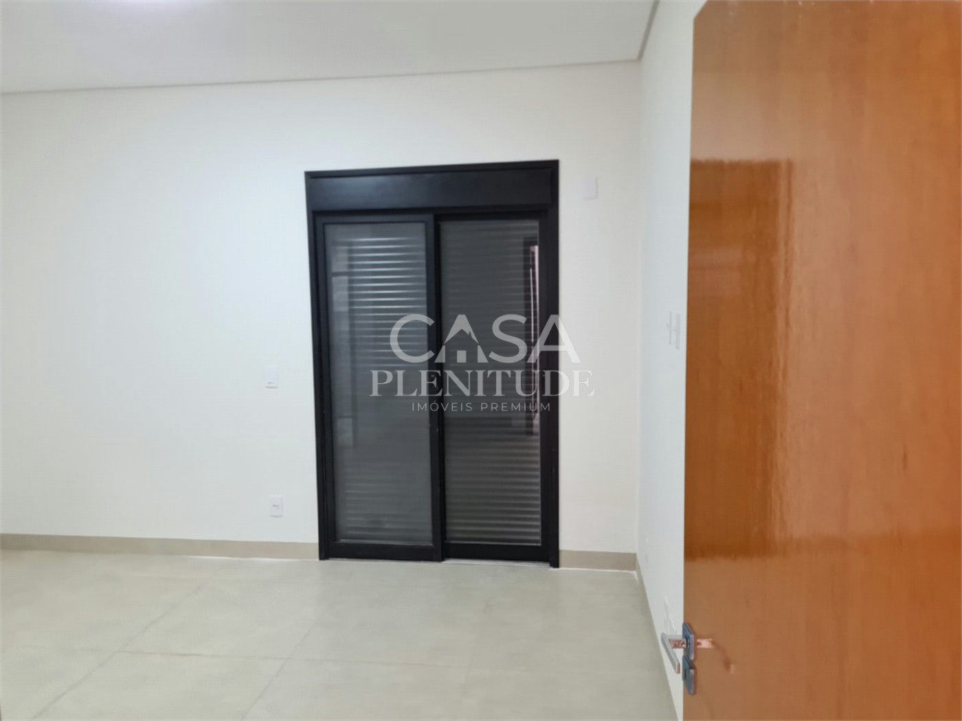 Casa em condomínio à venda com 5 quartos, sendo 3 suítes, em Wanel Ville, Sorocaba, SP