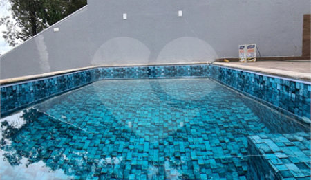 Casa à venda com 3 suítes em Canjica (terra Preta), Mairiporã, SP