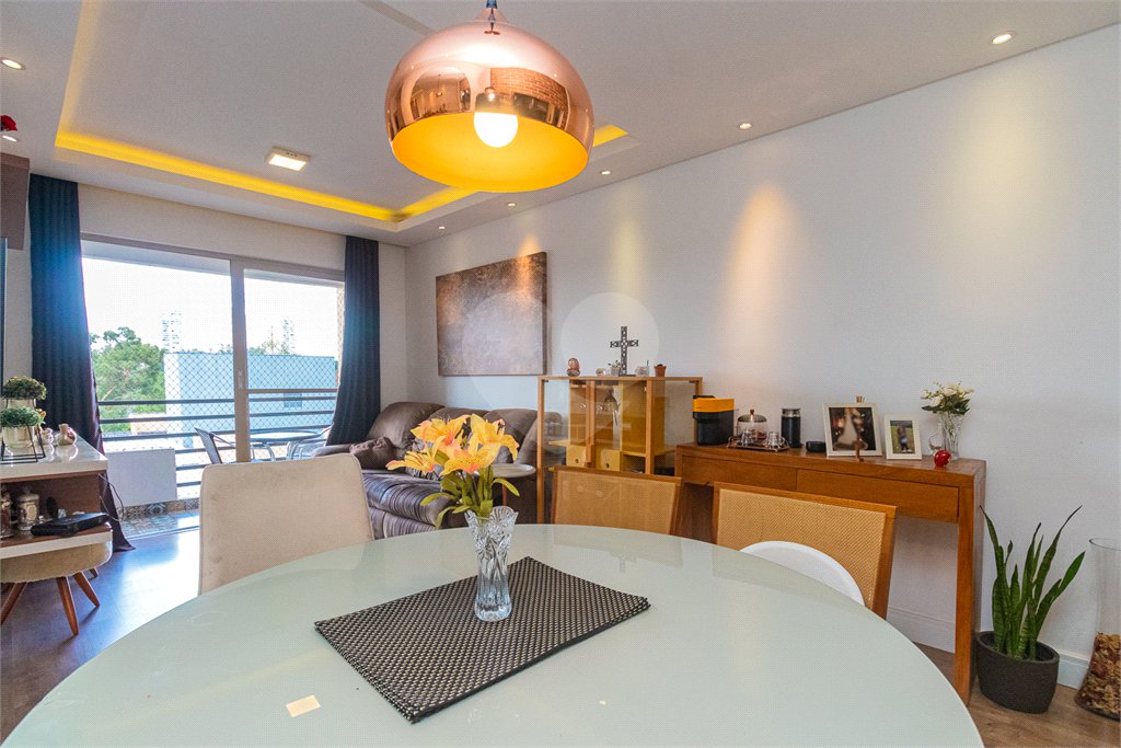 Apartamento à venda com 3 quartos, sendo 1 suíte, em Jardim Marajoara, São Paulo, SP