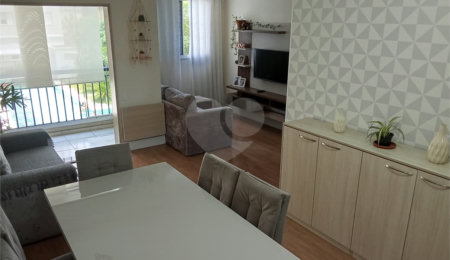 Apartamento à venda com 3 quartos, sendo 1 suíte,  em Jardim Caboré, São Paulo, SP