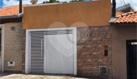 Casa à venda com 2 quartos em Vila Carvalho, Itapetininga, SP