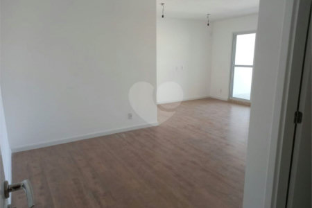 Apartamento à venda com 3 suítes em Jardim Caravelas, São Paulo, SP