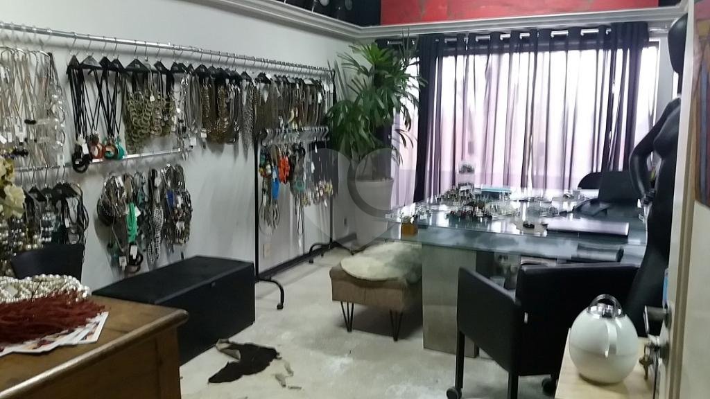Casa à venda com 3 quartos, sendo 1 suíte, em Jardim São Bento, São Paulo, SP