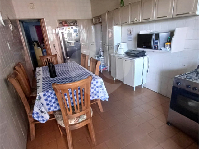 Casa à venda com 4 quartos em Jardim Maristela, São Paulo, SP