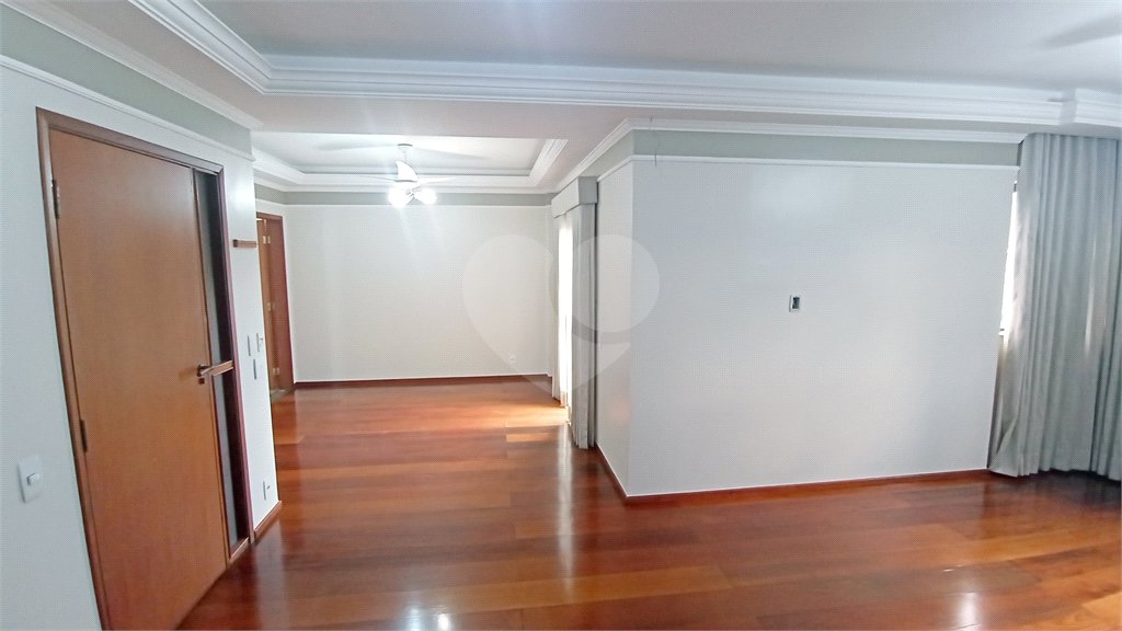 Apartamento à venda com 3 suítes no Centro, Vinhedo, SP