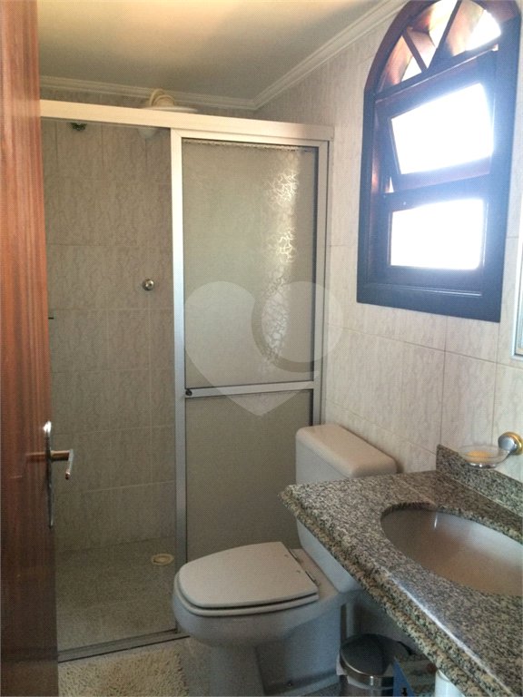 Casa à venda com 4 quartos, sendo 2 suítes, no condomínio Vinhas da Vista Alegre - Lado Sede, Vinhedo - SP