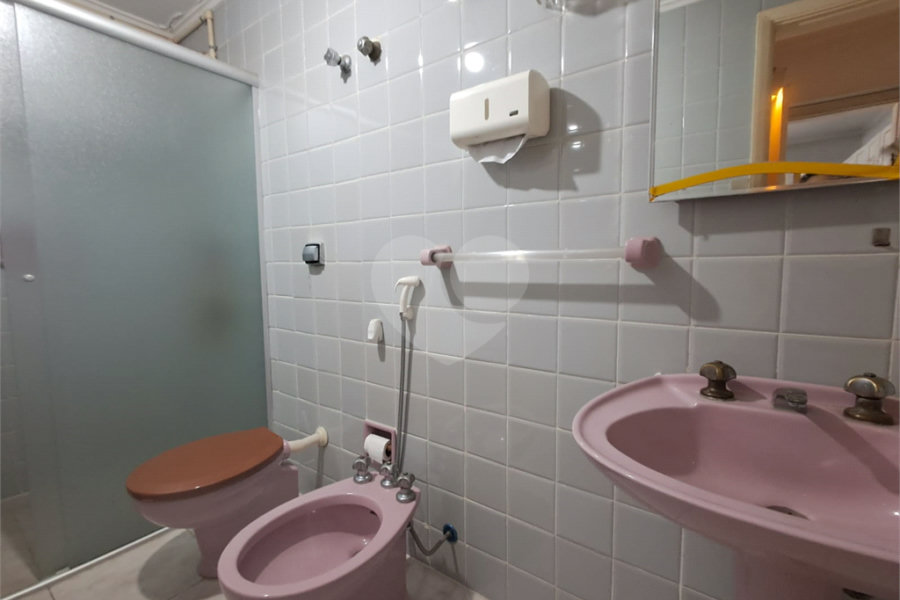 Apartamento à venda com 3 quartos, sendo 1 suíte,  em Paraíso, São Paulo, SP