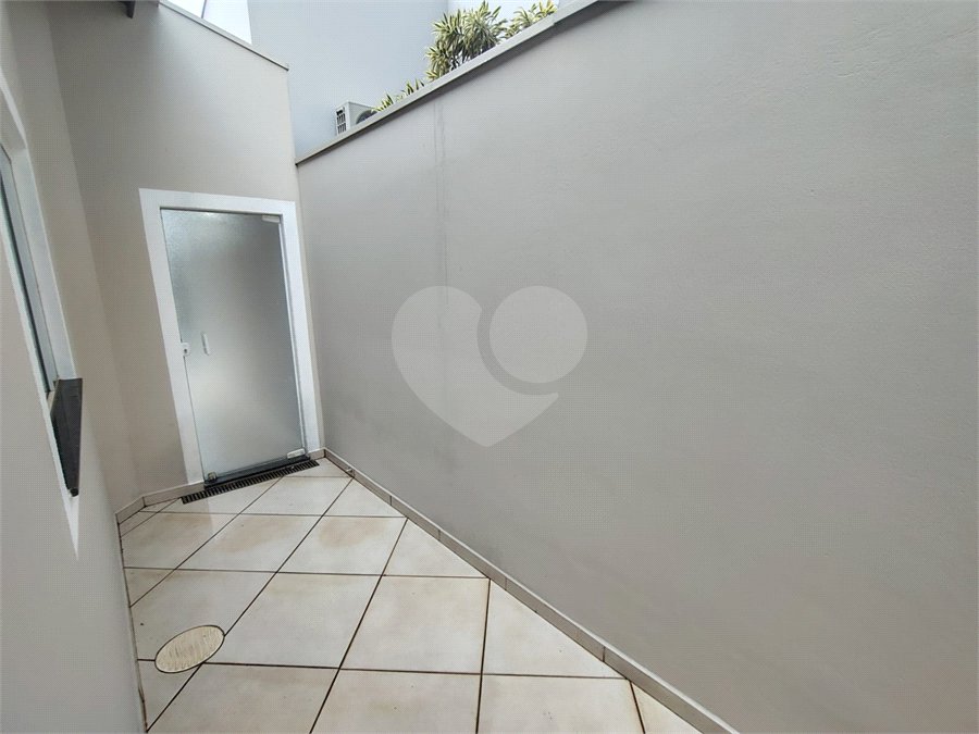 Casa à venda com 3 quartos, sendo 1 suíte,  no condomínio Bosque São Carlos, São Carlos - SP