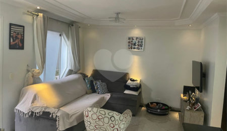 Casa à venda com 3 quartos, sendo 1 suíte,  no condomínio Residencial Via Veneto, São Paulo - SP
