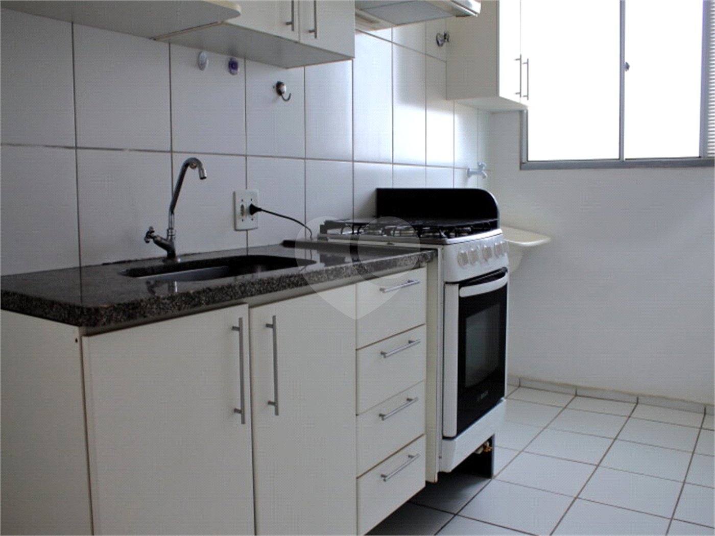 Apartamento à venda com 1 suíte em Parque Residencial Presidente Médici, Itu, SP