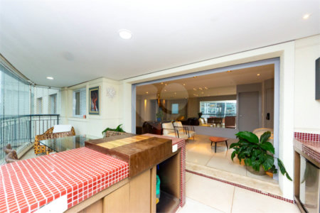 Apartamento à venda com 2 quartos, sendo 1 suíte, em Chácara Santo Antônio (zona Sul), São Paulo, SP